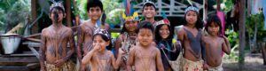 niños selva amazonia